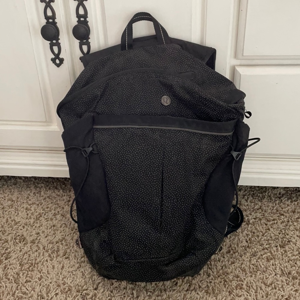 Lululemon running backpack